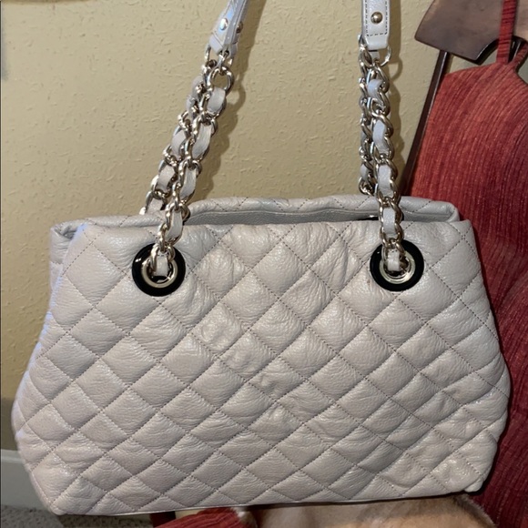 Kate Spade quilted pebbled patent leather tote - Picture 2 of 9